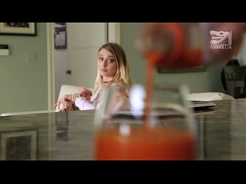 ❤️ Faigheann cailín te le tits mór agus pussy daingean coileach as fear caillte na himeartha, ach an-deacair ️❌  Físeán gnéis  ag ga.eviewporn.ru ﹏